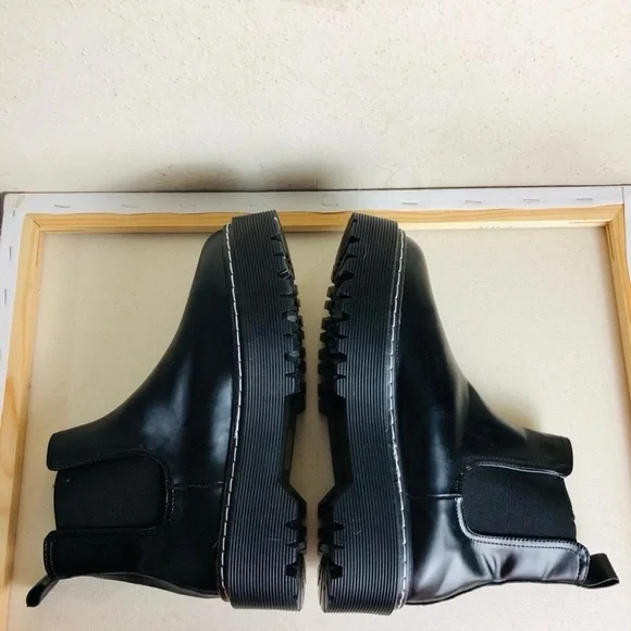 Black Platform Chelsea Boots - Picture 3 of 6